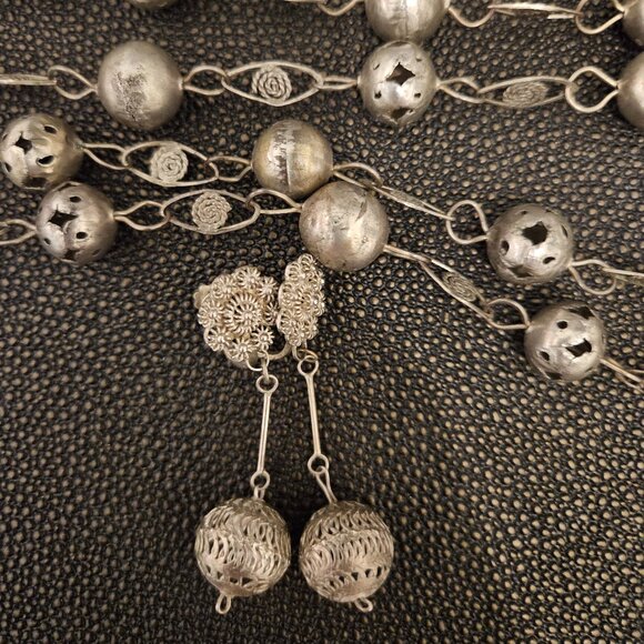 CANNETILLE FILIGREE BALL & LASSO WEDDING NECKLACE WITH MATCHING CLIP-ON EARRINGS - Picture 11 of 13
